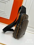 Louis Vuitton Classic Chessboard Pattern Shoulder Bag Size: 20x31x7CM