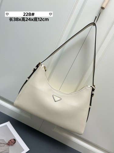 Prada New Classic Leather Underarm Bag Crossbody Bag Size: 38X24 × 12 CM