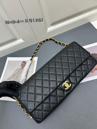 Chanel Classic Lingge French Stick Handbag Size: 38x18x4 CM