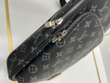 Louis Vuitton Classic Chessboard Pattern Shoulder Bag Size: 20x31x7CM