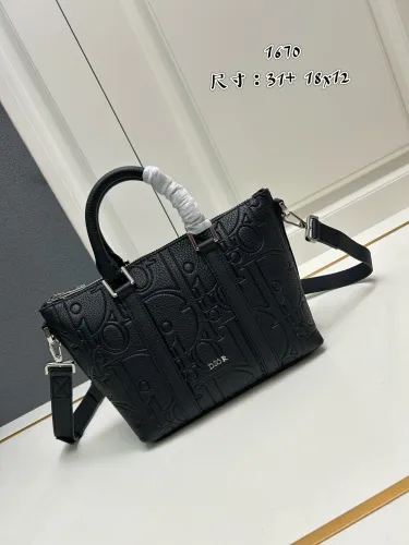 Dior Classic Elegant Logo Embossed Handbag Crossbody Bag Size: 31 × 18x12 CM