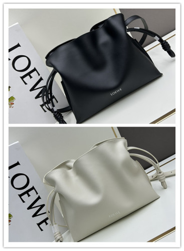 Loewe Classic Logo Embossed Leather Handbag Size: 30x24.5x10.5 CM