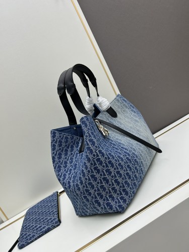 Dior Classic Casual Denim Handbag Size: 37 x 27 x 19 CM