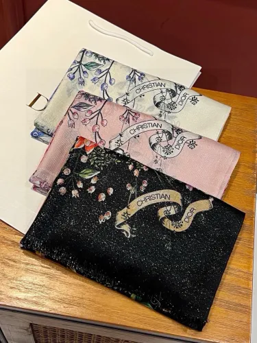 Dior Fashion Floral Fragrance Shines Light Cashmere Scarf Size: 100 * 200 CM
