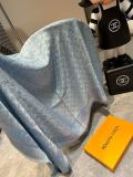 Louis Vuitton Classic Logo Jacquard Versatile Shawl Scarf Size: 140 * 140 CM
