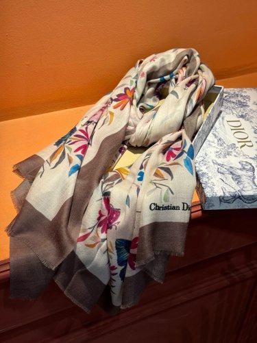 Dior Fashion Butterfly and Bird Pattern Printed Cashmere Long Scarf Size: 100 * 200 CM