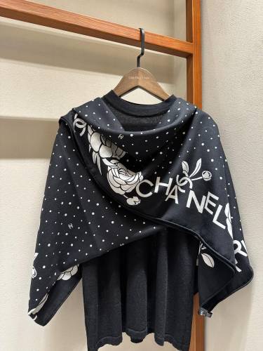 Chanel New Classic Camellia Elegant Diamond Grid Velvet Square Towel Size: 140 * 140 CM