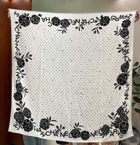 Chanel New Classic Camellia Elegant Diamond Grid Velvet Square Towel Size: 140 * 140 CM