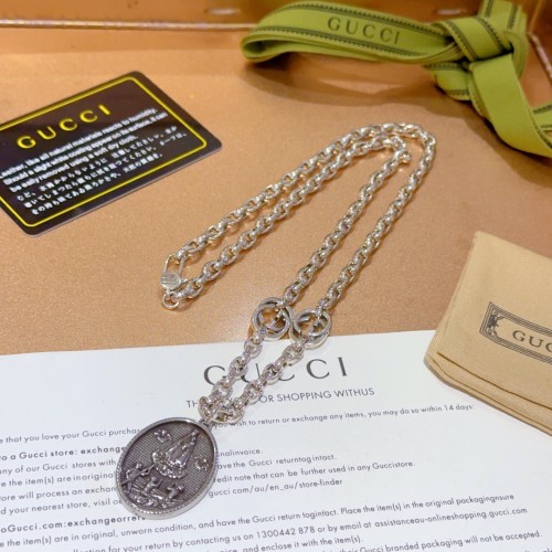 Gucci New Classic Double G Vintage Necklace