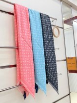 Louis Vuitton New Letter Logo Jacquard Square Towel Size: 145 * 145 CM