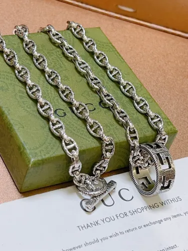 Gucci Unisex Classic Retro Double G Silver Necklace