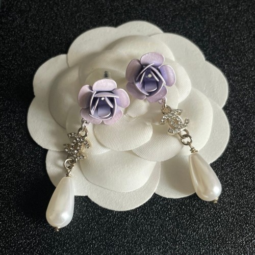 Chanel Fashion Pearl Pendant Earrings