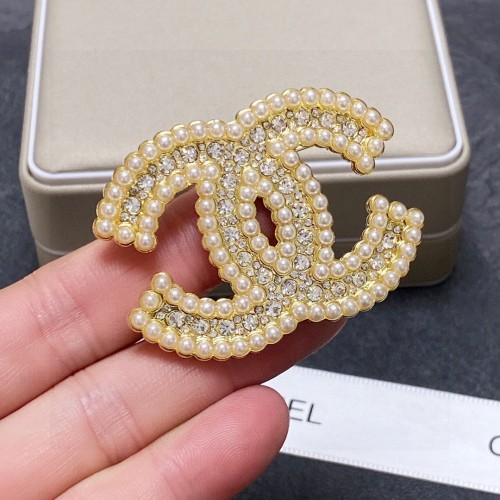 Chanel Classic Fashion Double C Pearl Brooch