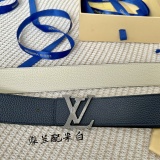 Louis Vuitton Classic Casual Lychee Pattern Belt 40MM