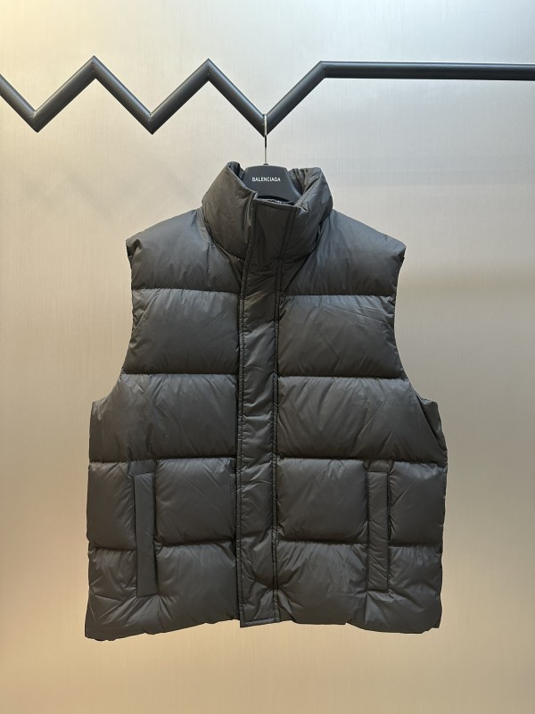 Balenciaga New Couple Embroidered Flame Letter Down Vest