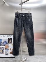 Louis Vuitton New Versatile Laundry Jeans