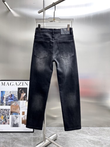 Louis Vuitton Classic Street Dark Pattern Logo Washed Jeans