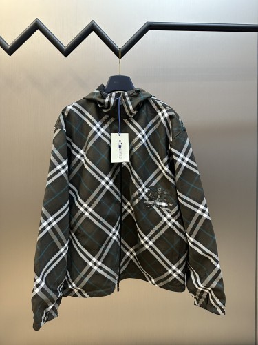 Burberry Classic Heavy Industry Embroidered War Horse Double Sided Wearing Stormtrooper Coat