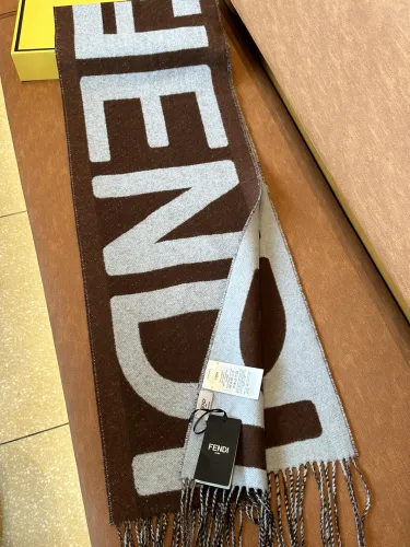 Fendi New Logo Jacquard Color Blocked Wool Scarf Size: 33 * 185 CM