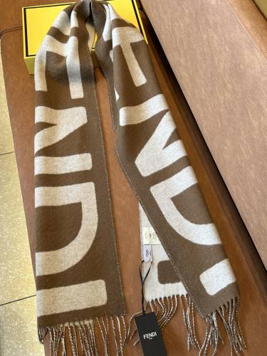 Fendi New Logo Jacquard Color Blocked Wool Scarf Size: 33 * 185 CM