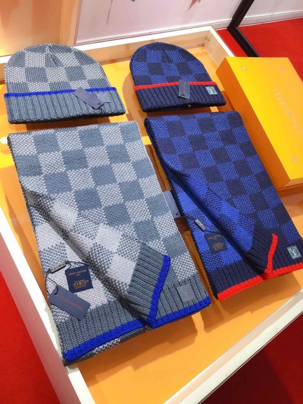 Louis Vuitton New Classic Couple Thick Checkered Cashmere Scarf Hat Set Size: 30 * 180 CM