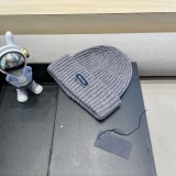 Prada New Classic Versatile Solid Color Knitted Hat Couple Retro Cold Hat