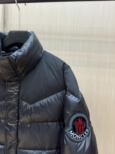 Moncler New Classic Splicing Casual Hooded Down Jacket