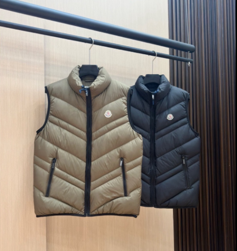 MonclerMoncler New Classic Casual Down Vest