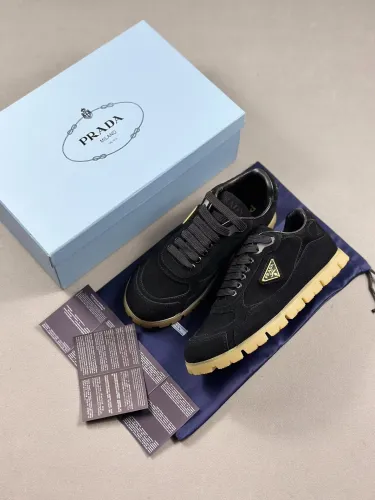 Prada Classic Casual Sneakers Women Fashion Imitation OX-Tendon Sole Antiskid Shoes Black
