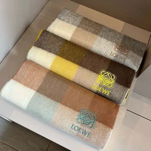 Loewe Fashion Embroidery Logo Checkered Cashmere Scarf Size: 30 * 180 CM