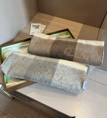 Burberry Classic Couple Cashmere Checkered Scarf Size: 38 * 180 CM