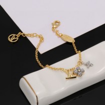 Louis Vuitton Classic Versatile Letter Bracelet