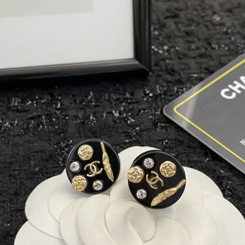 Chanel New Classic Personalized Letter Earstuds