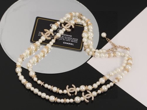 Chanel New Fashion Double C Pearl Necklace Sweater Chain