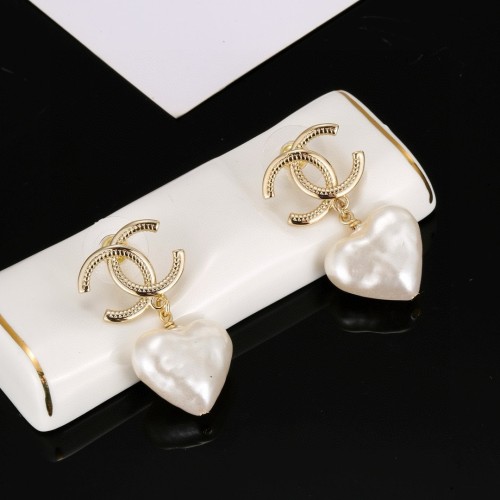 Chanel New Fashion Gold Heart Peach Earrings