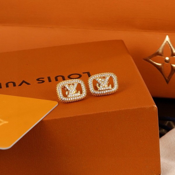 Louis Vuitton New Fashion Versatile Letter Earstuds