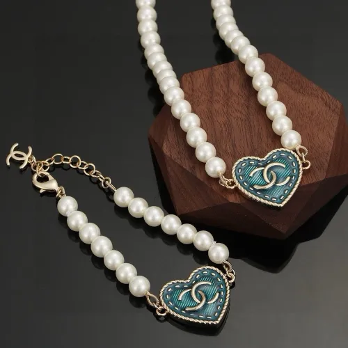 Chanel New Fashion Double C Love Retro Old Blue Pearl Bracelet Necklace