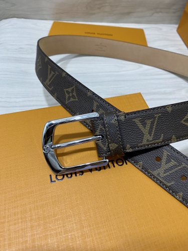 Louis Vuitton Classic Logo Printed Leather Belt 35MM