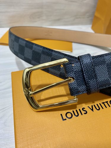 Louis Vuitton Classic Logo Printed Leather Belt 35MM