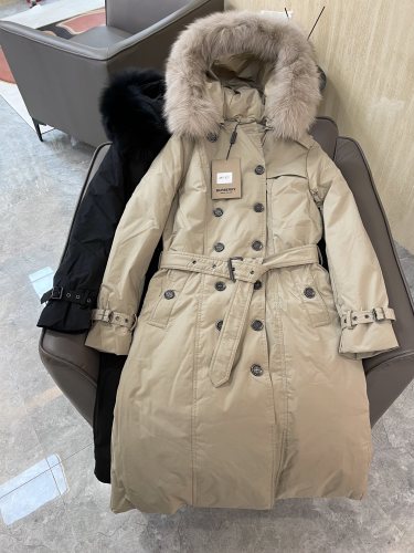 Burberry New Classic Waist Long Size Fox Fur Collar Down Jacket