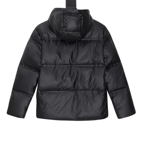Prada Classic Couple Red Logo Hooded Four Grid Bread Down Jacket