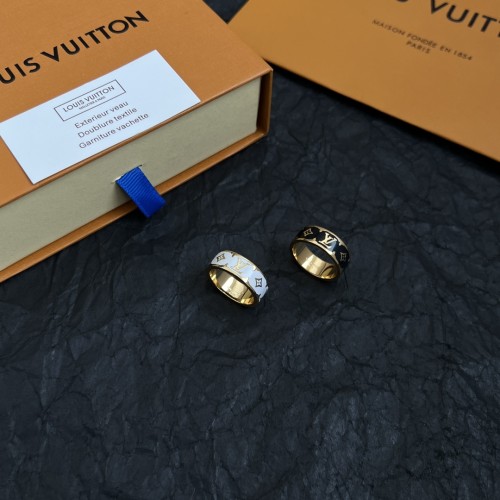 Louis Vuitton Couple New Classic Retro Ring