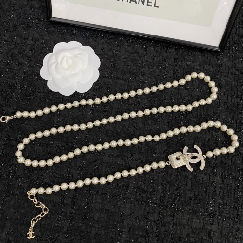 Chanel New Beautiful Pearl Sweater Chain