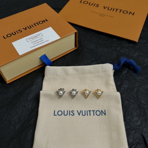 Louis Vuitton New Fashion Pearl Letter Earrings