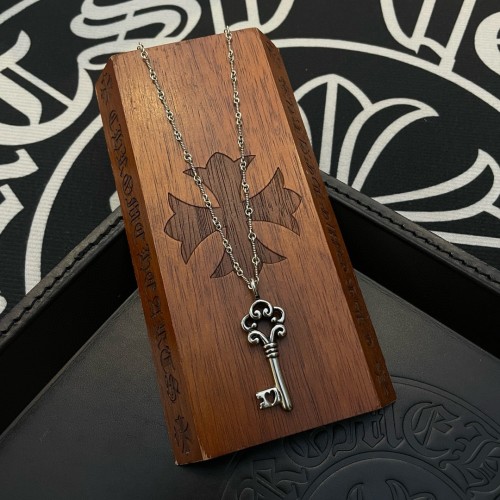Chrome Hearts Classic Retro Cross Key Pendant Necklace