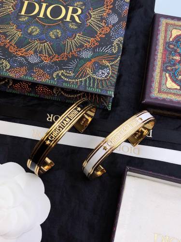 Dior New Fashion Versatile Letter Bracelet