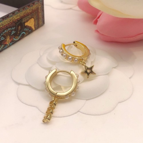 Dior New Fashion Asymmetric Star Pearl Earrings