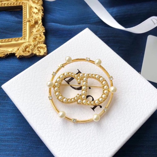 Dior New Fashion Diamond Set Pearl CD Brooch