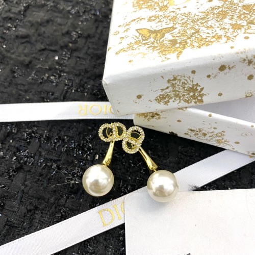 Dior New Fashion CD Pearl Earrings