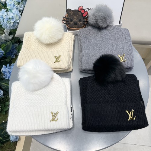 Louis Vuitton New Couple Classic Wool Hat Scarf Set